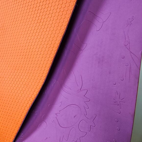 Manduka LiveOn Kids Yoga Mat Reversible Orange Purple Kindred + Carry Strap - Picture 9 of 13